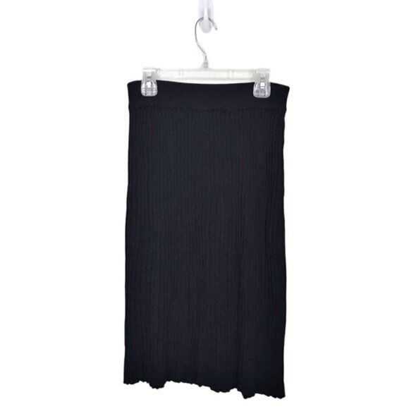 The Mogan Black Pleated Pull on Skirt - Picture 2 of 9